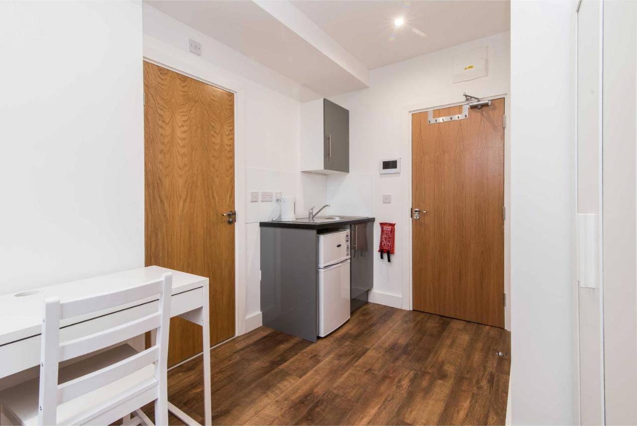 Sublime Stays Webberley Stylish Studio Stoke City Centre Dış mekan fotoğraf