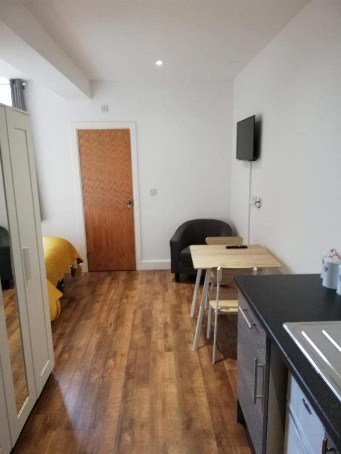 Sublime Stays Webberley Stylish Studio Stoke City Centre Dış mekan fotoğraf