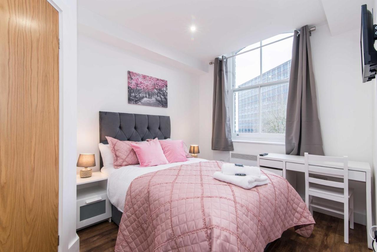 Sublime Stays Webberley Stylish Studio Stoke City Centre Dış mekan fotoğraf